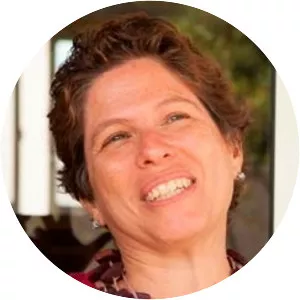 Keila Grinberg - Author