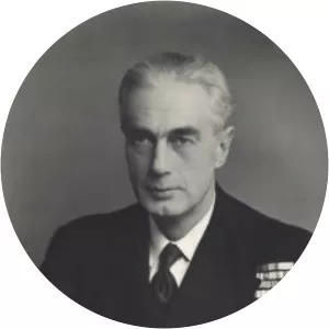 Keith McNeil Campbell-Walter - Navy officer ‧ Fiona Campbell-Walter's father