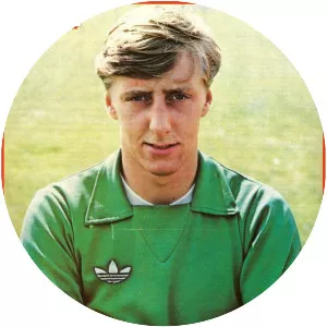 Kelham O'Hanlon - Former football player