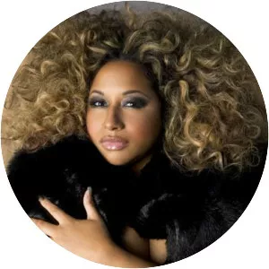 Kelli Sae - Musical artist