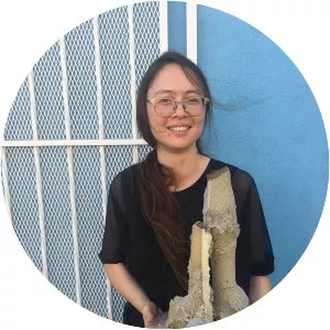 Kelly Akashi - Artist