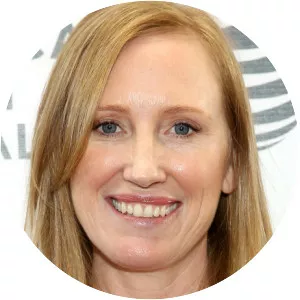 Kelly Duane de la Vega