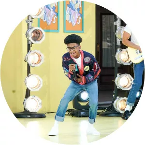 Kelvin Dukes - Singer