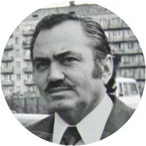 Kemal Türkler - Political leader