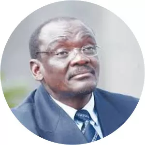 Kembo Mohadi