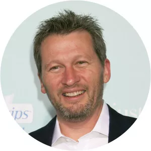 Ken Kwapis - American film director