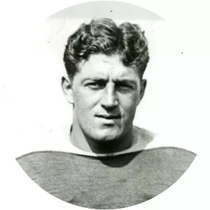 Ken Strong - American football player