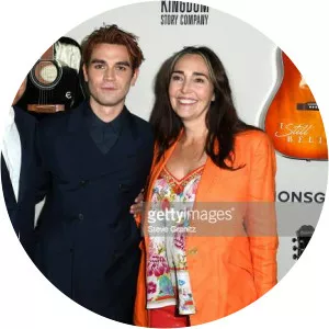 Keneti Apa photograph