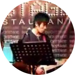 Kenix Cheang - Singer