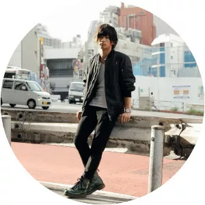 Kenji Mihara photograph