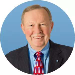 Kenneth E. deGraffenreid