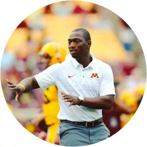 Kenni Burns - American football player