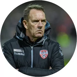 Kenny Shiels - Football player