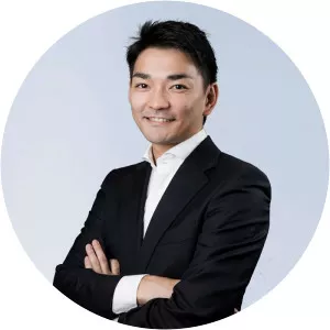 Kensuke Kobayashi - Physicist