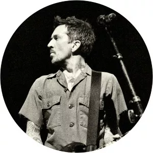 Kevin Roentgen - Singer-songwriter