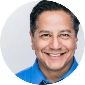 Kevin Sifuentes - Actor