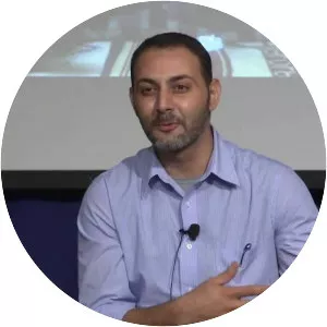 Khalil Hamra - Photographer