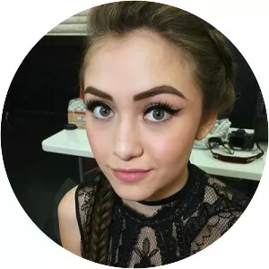 Khaliya Kimberlie - Singer