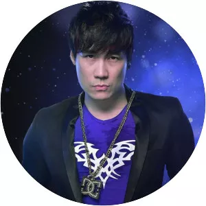 Khanh Phuong - Singer