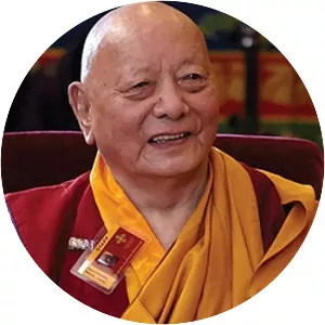 Khenpo Karthar Rinpoche