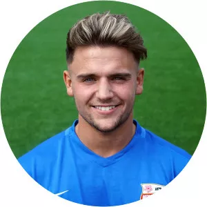 Kieran McWalter - Football player