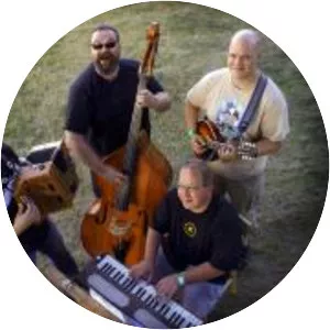 Kiharakolmio - Musical group