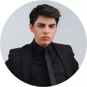 Kike Jav - Musical artist