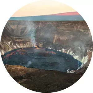 Kīlauea Crater - Caldera in Hawaii