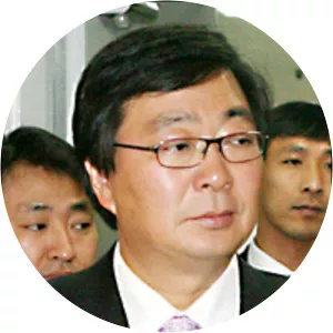 Kim Hong-up