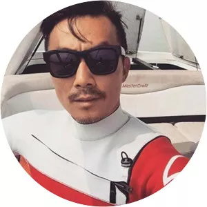 Kim Yong-il - Vocalist