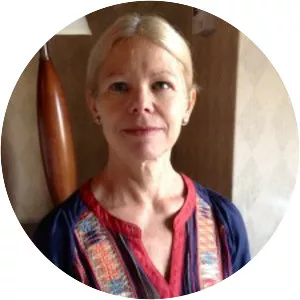 Kimberley Reynolds - Author