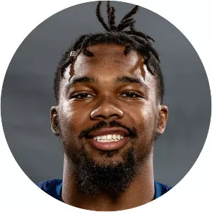 Kindle Vildor - American football player