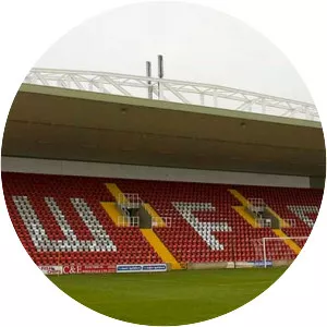 Kingfield Stadium - Stadium in Woking