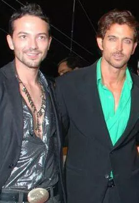 Kintaró Mori - Bárbara Mori's brother