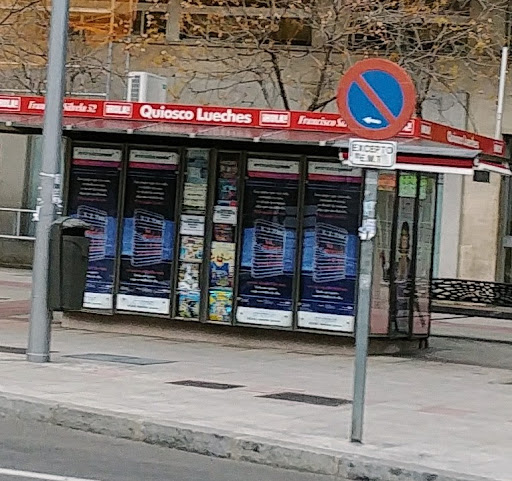 Kiosco de Prensa Lueches photograph