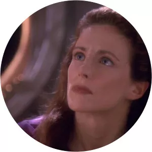 Kira Meru photograph