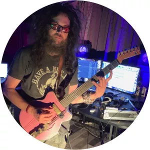 Kirk Hellie - Musical artist