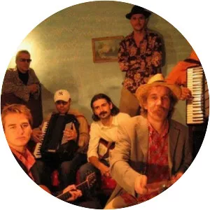 Kistehén Tánczenekar