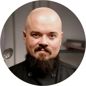 Kitchen TakeoverSince 2018 - 2018 ‧ 1 season