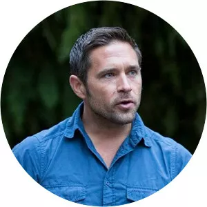 Klint Janulis - TV personality