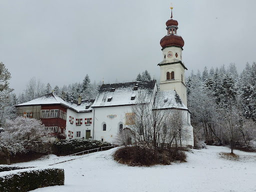 Kloster Sankt Martin in Gnadenwald - Catholic church in Gnadenwald, Austria