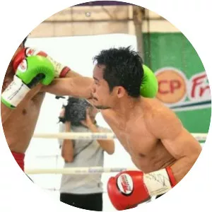 Knockout CP Freshmart - Thai professional boxer