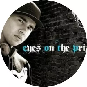 Knowledge Bones - Musical group