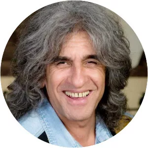 Kocsándi Miklós - Singer