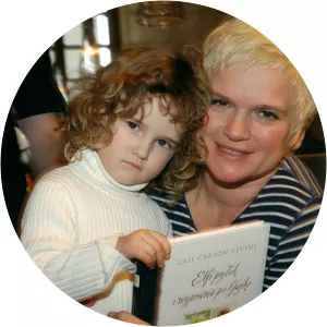 Koko Claire Figura-Schoenhals