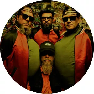 Koljosen Tiekiista - Musical band