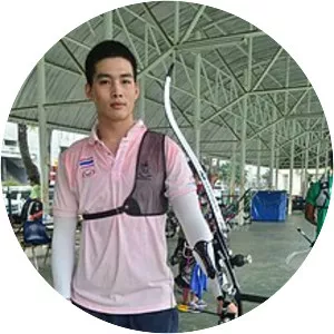 Komkrit Duangsuwan - TV actor