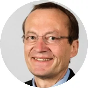 Kornelius Kraft - Economist