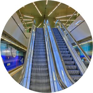 Körnerstraße station