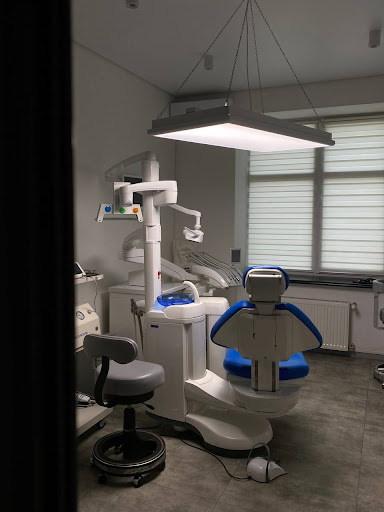 Kotur Stomatolohichna Klinika